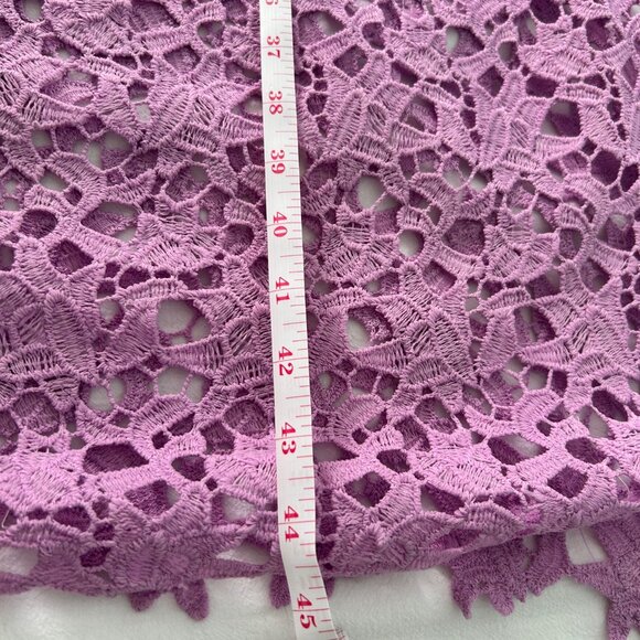 Lilac lace dress - Picture 6 of 9